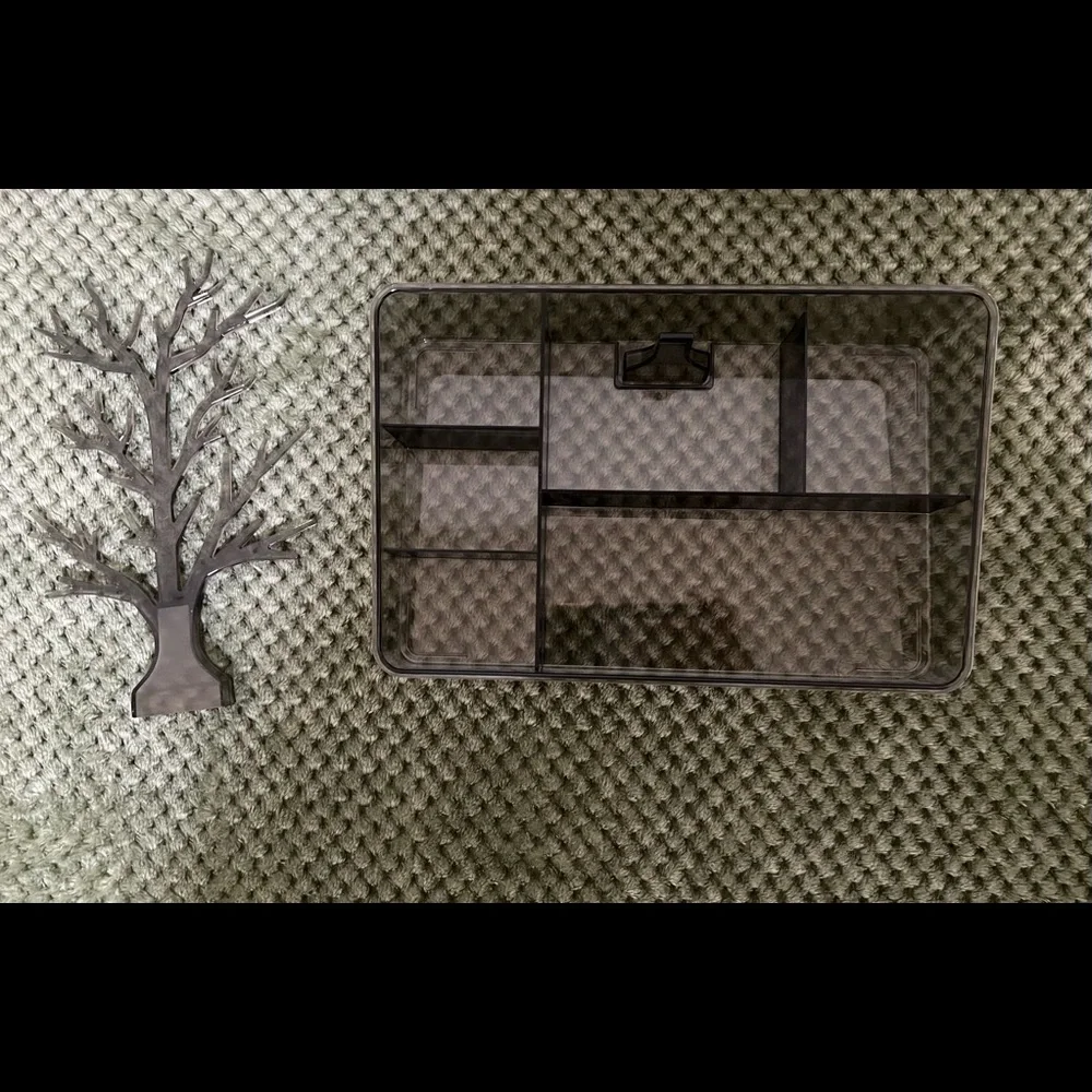 NWOT Makeup Organizer
